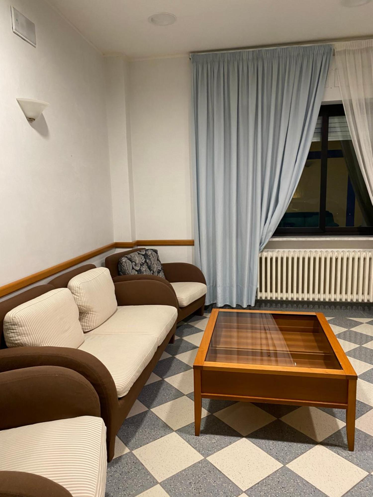 Hotel Ferrara تْشيانشانو  تيرمي المظهر الخارجي الصورة